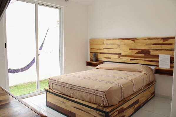 Premium Room | Down comforters, soundproofing, free WiFi, bed sheets