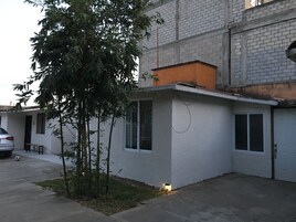 尊荣客房 | 羽绒被、隔音、免费 WiFi、床单