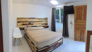 Habitación Premium | Edredón, insonorización, wifi gratis y ropa de cama