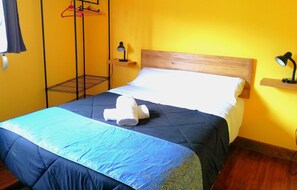 Economy Double Room, Accessible (nº 1) | In-room safe, free WiFi, bed sheets - Pensión Txoko-Maitea (Urnieta)