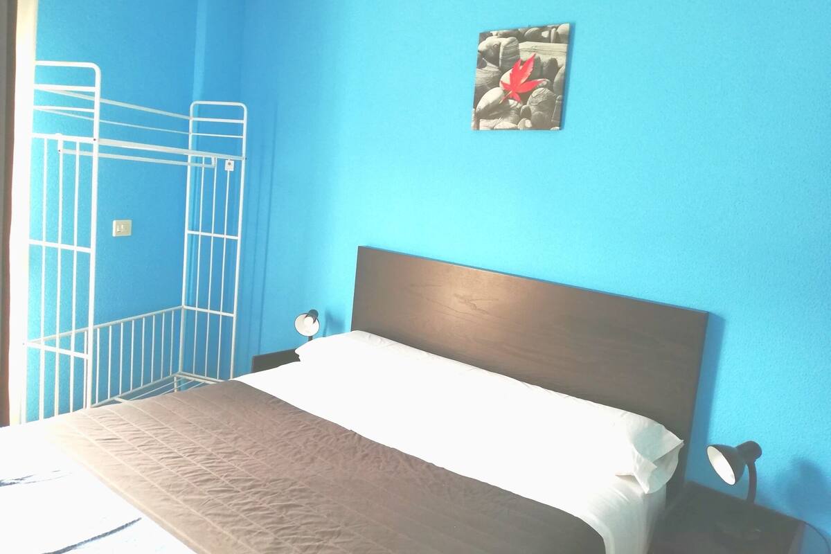 Double Room, Balcony (nº 2) | In-room safe, WiFi (free), bed sheets