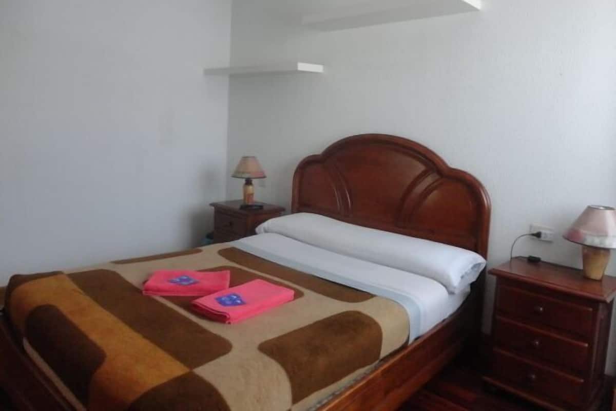 Habitación doble superior (nº 5) | Caja de seguridad en la habitación, wifi gratis y ropa de cama