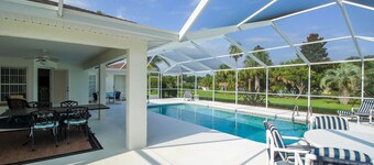 North Foxrun Terrace  1512 2 Bedroom Villa by RedAwning