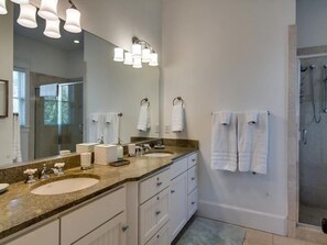 Ferienhaus, Mehrere Schlafzimmer | Badezimmer