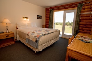 Standard Room, 1 Queen Bed | Desk, free WiFi - Brier Island Lodge (Westport)