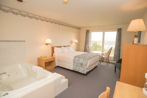 Superior Room, 1 Queen Bed | Desk, free WiFi