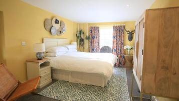 Individually decorated, individually furnished, iron/ironing board