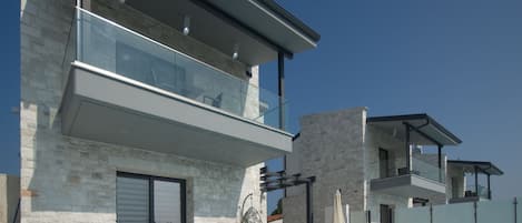 Deluxe-huvila, 5 makuuhuonetta, yksityinen uima-allas | Terassi/patio