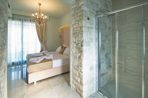 Deluxe Villa, 5 Bedrooms, Private Pool | Living area