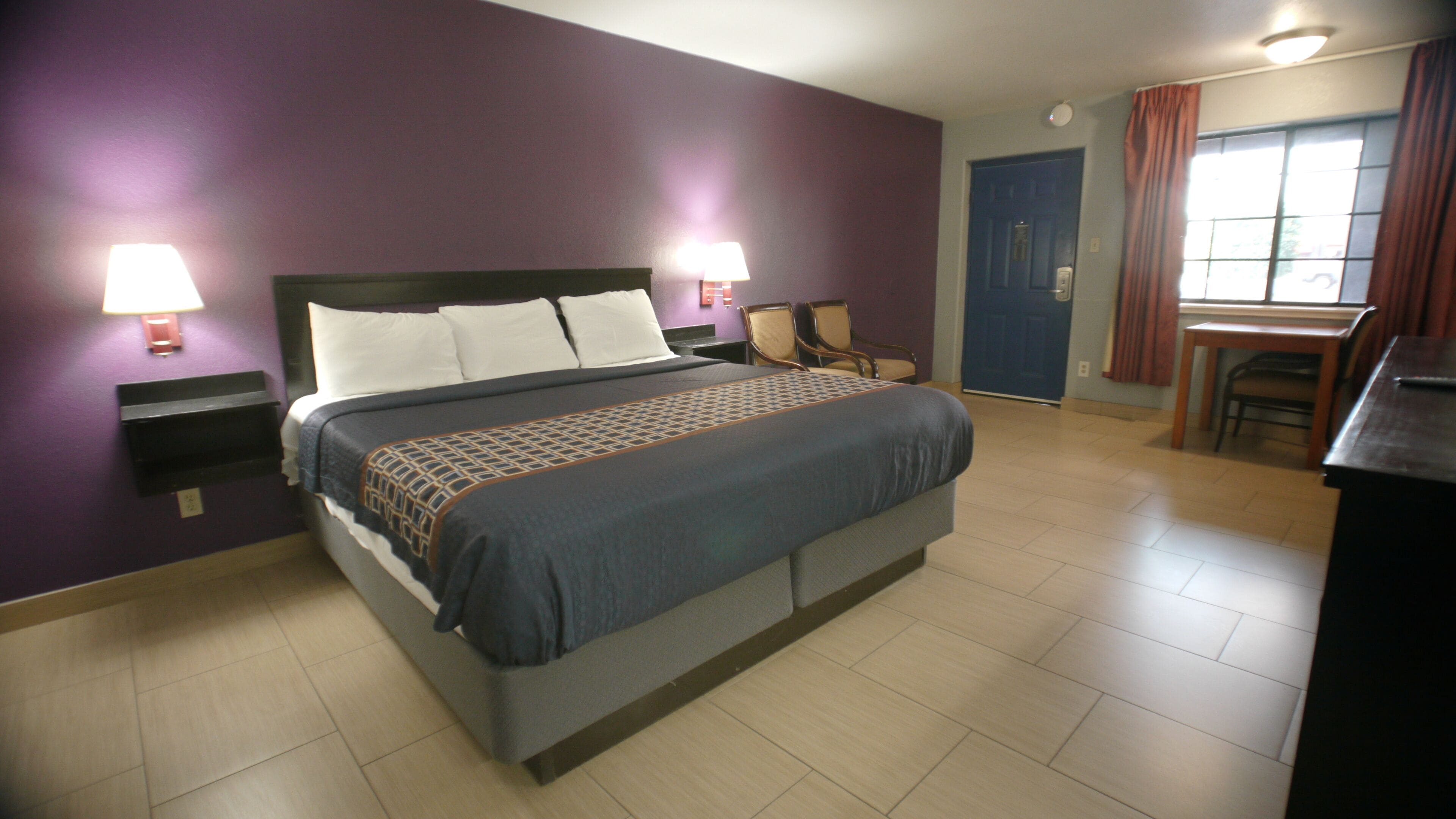 Standard Room, 1 King Bed, Smoking | Desk, iron/ironing board, free WiFi, bed sheets