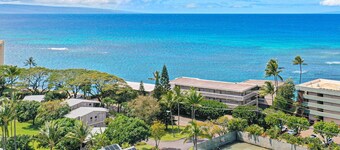 Pohailani #102 Studio Bedroom Condo by RedAwning