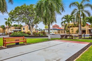 Condo, 1 Bedroom | Sports court