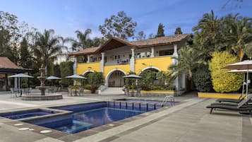 Alberca al aire libre