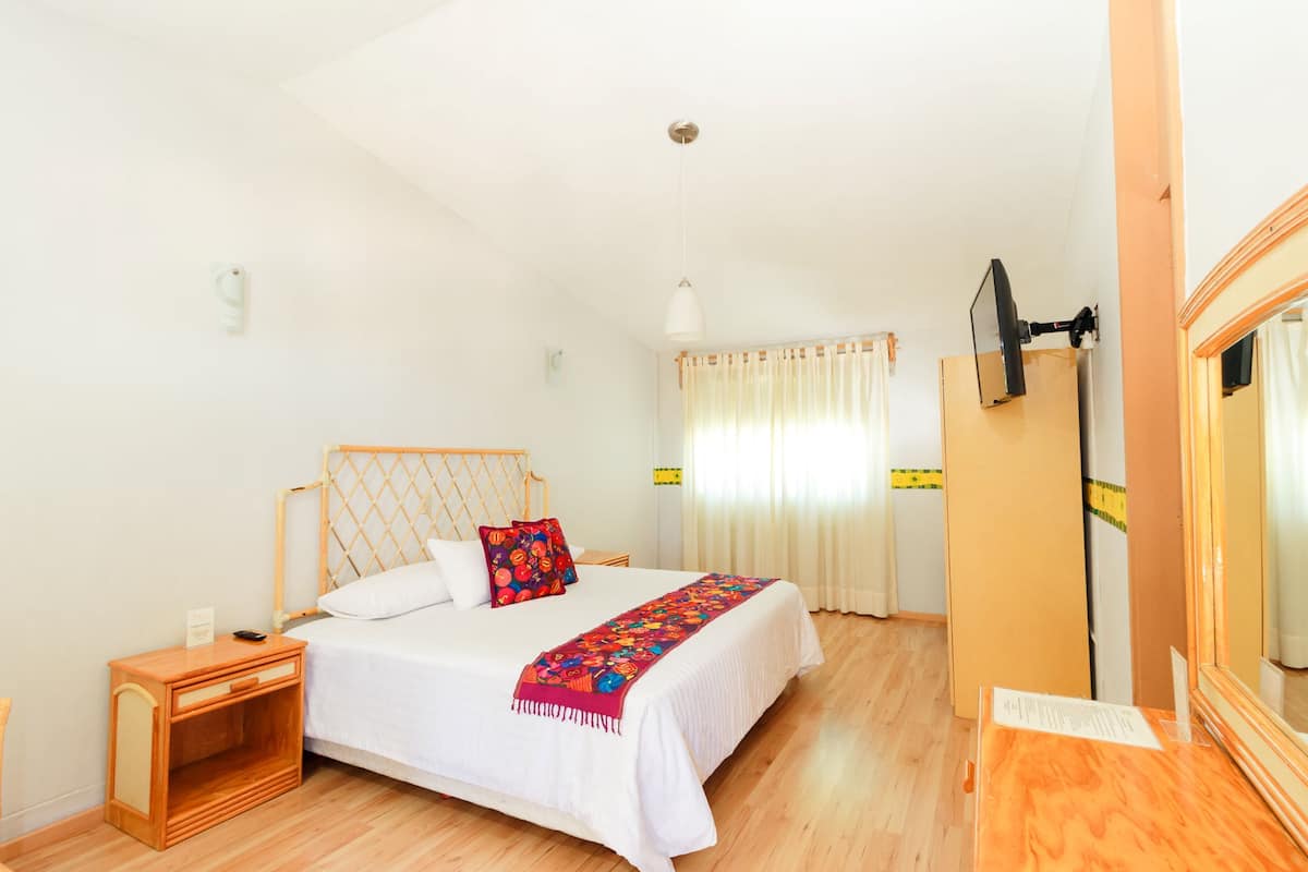 Comfort kamer, 1 kingsize bed | Luxe beddengoed, een kluis op de kamer, individueel gemeubileerd
