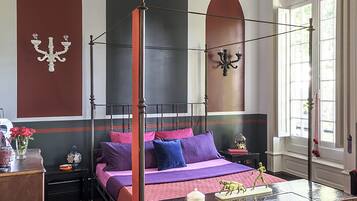 5-Habitación de lujo doble | Ropa de cama de alta calidad, decoración individual, wifi gratis