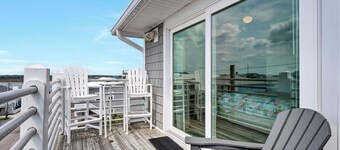 山佩多勒套房酒店