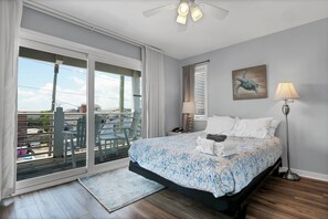 Exclusieve suite, 1 queensize bed met slaapbank, keuken, uitzicht op zee | 1 slaapkamer, individueel gedecoreerd, individueel gemeubileerd