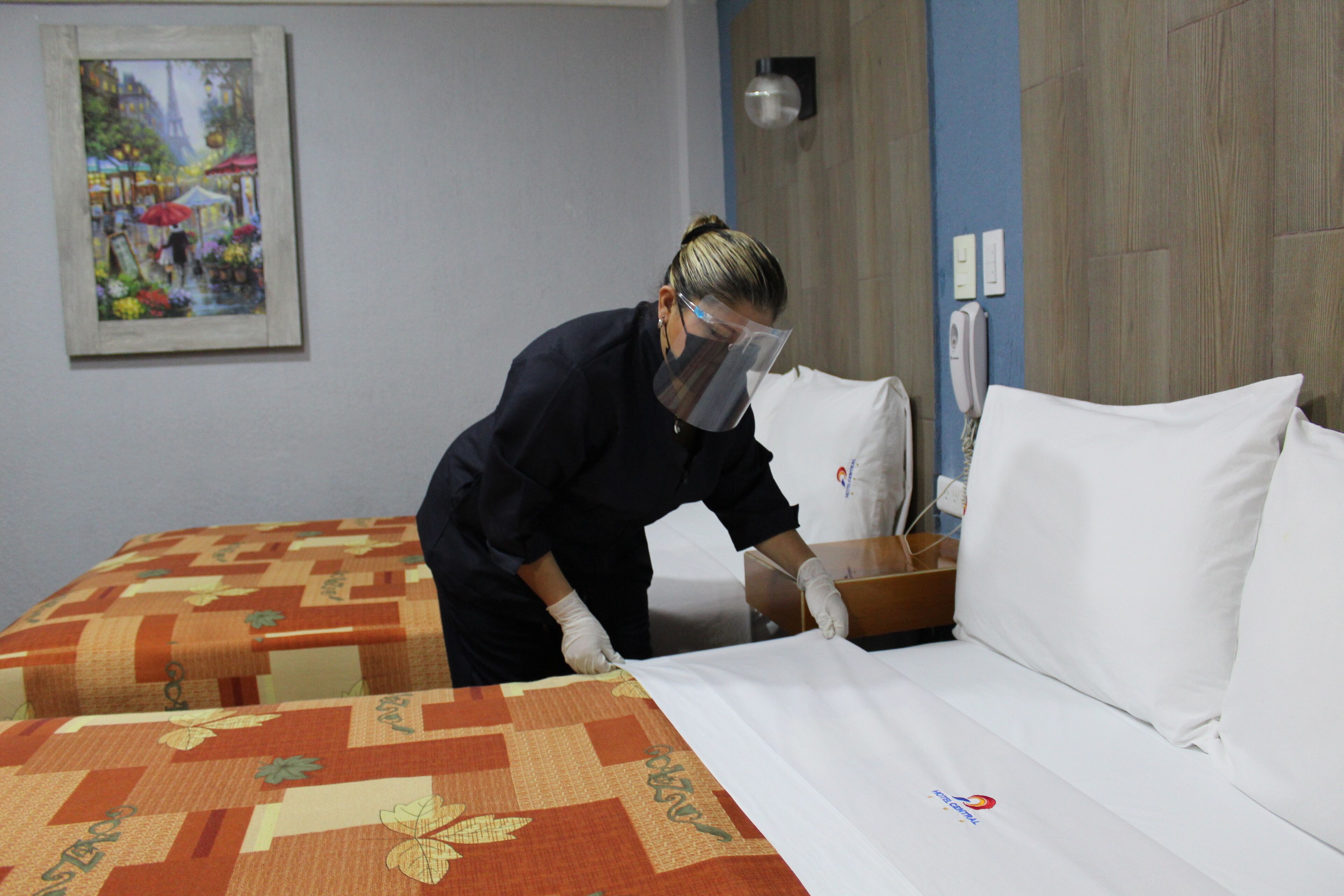 Wifi gratis y ropa de cama 