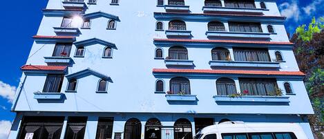 Fachada de la propiedad