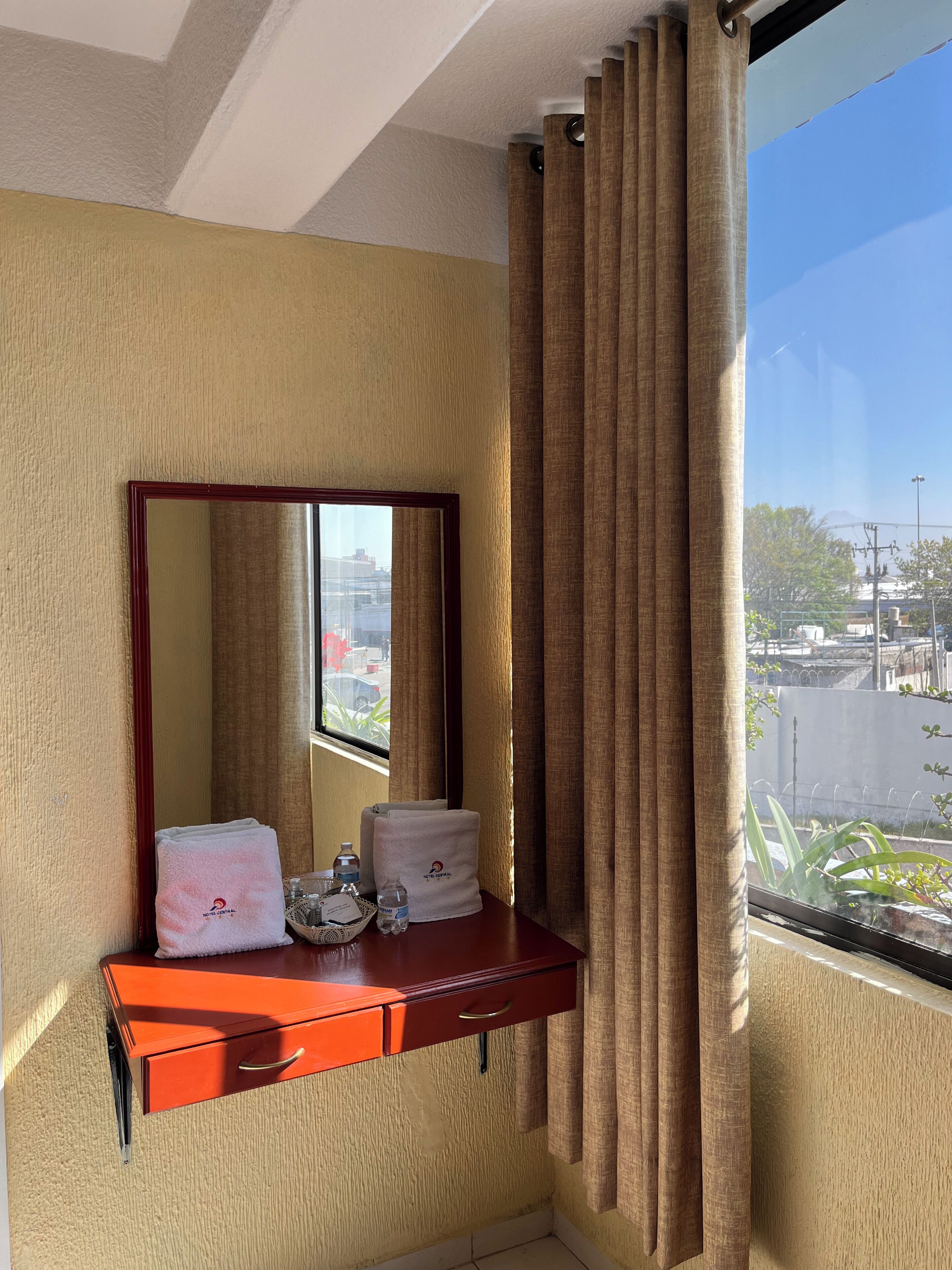 Wifi gratis y ropa de cama