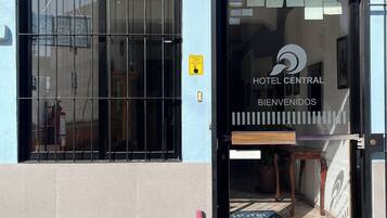 Entrada al alojamiento