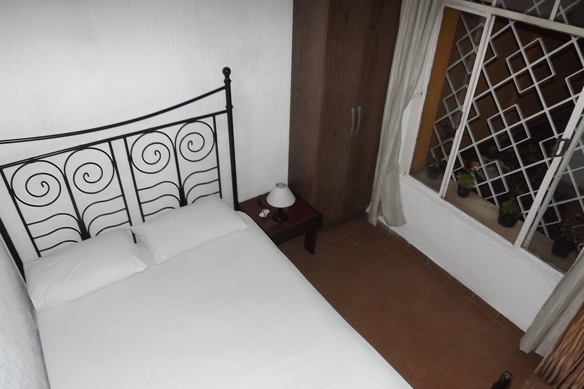 Iron/ironing board, free WiFi