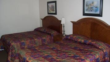 Standard Room, Smoking | Meja, Wi-fi percuma, cadar katil