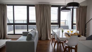 Duplex, 1 King Bed