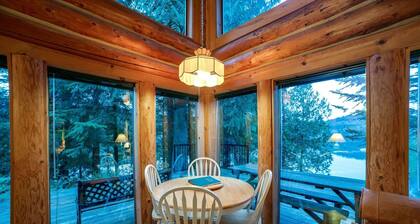 97mf - Lakeside - Dock - Bbq - Pets Ok - Sleeps 6 3 Bedroom Home by RedAwning