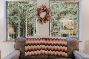 Cabin, 3 Bedrooms | Interior