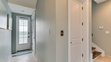 Huis, 4 slaapkamers | 4 slaapkamers, een strijkplank/strijkijzer, gratis wifi, beddengoed