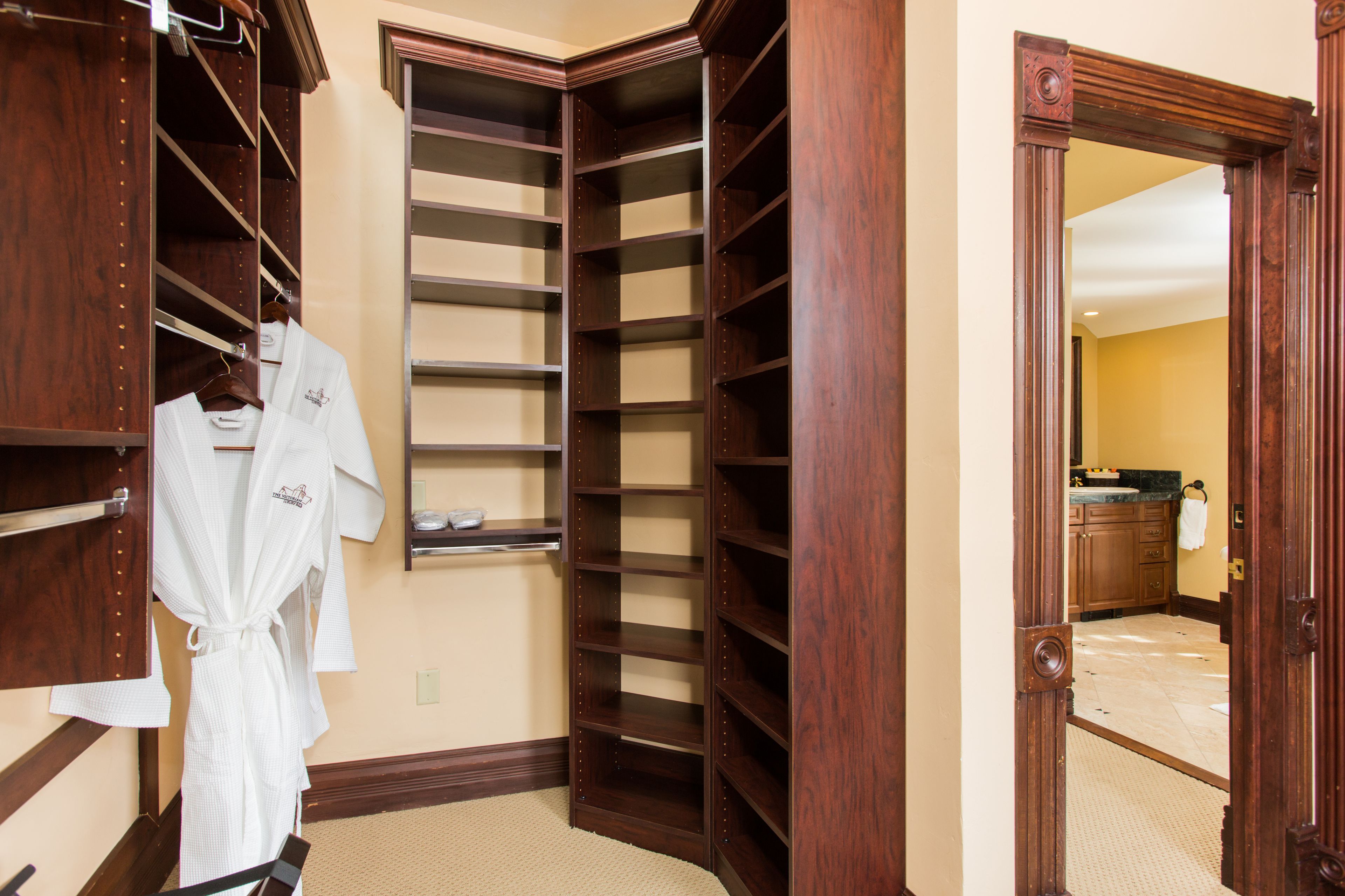 romantic suite, 1 king bed, fireplace, mountain view | 1 bedroom, premium bedding, desk, free wifi