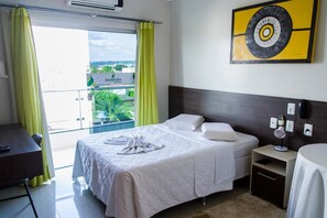 Minibar, blackout drapes, iron/ironing board, free WiFi - Hamara Soft Hotel (Altamira)