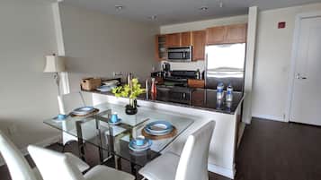 City Apartment, 1 Bedroom | Private kitchen