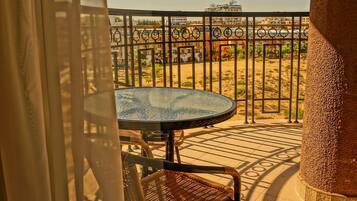 Apartment, 1 Schlafzimmer, Balkon, Parkblick | Blick vom Balkon