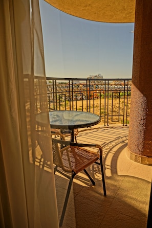Apartment, 1 Bedroom, Balcony, Park View | Balcony view