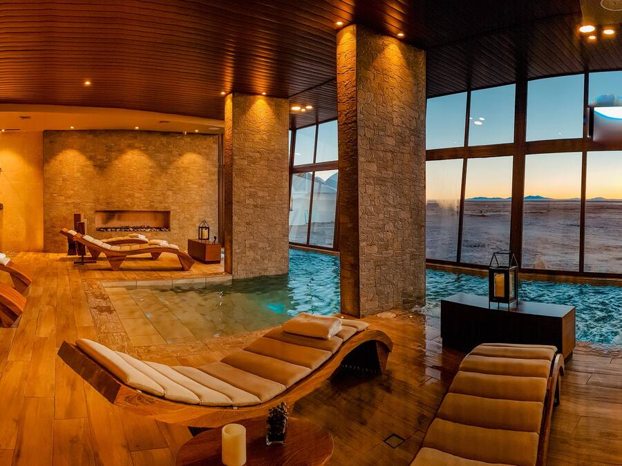 Sauna seca, banheira de hidromassagem, sauna a vapor