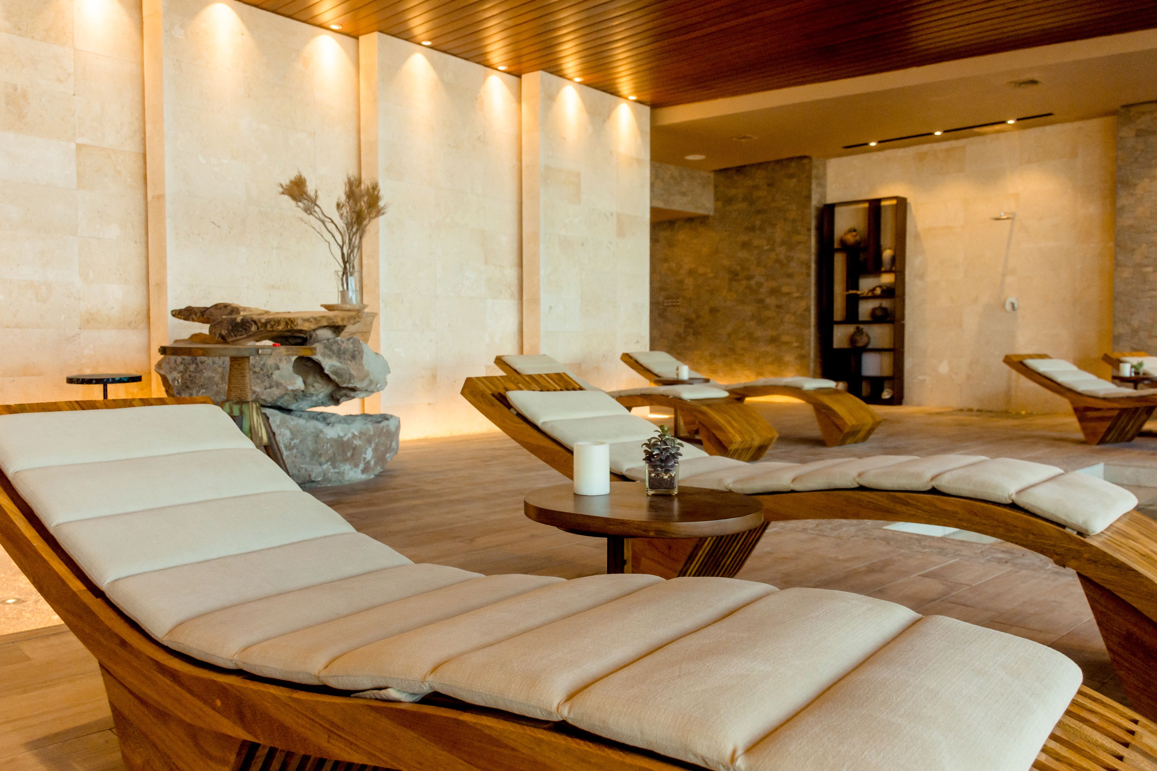 sauna, hot tub, steam room, body treatments, aromatherapy, body scrubs