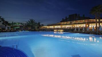 Indendørs pool, udendørs pool