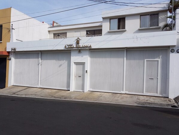 Façade de l’hébergement