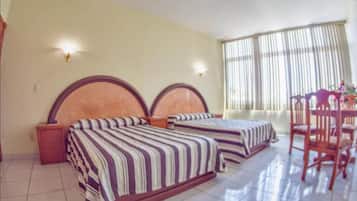 Habitación familiar | Wifi gratis y ropa de cama