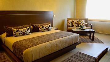 Standard Room | In-room safe, desk, iron/ironing board, free WiFi