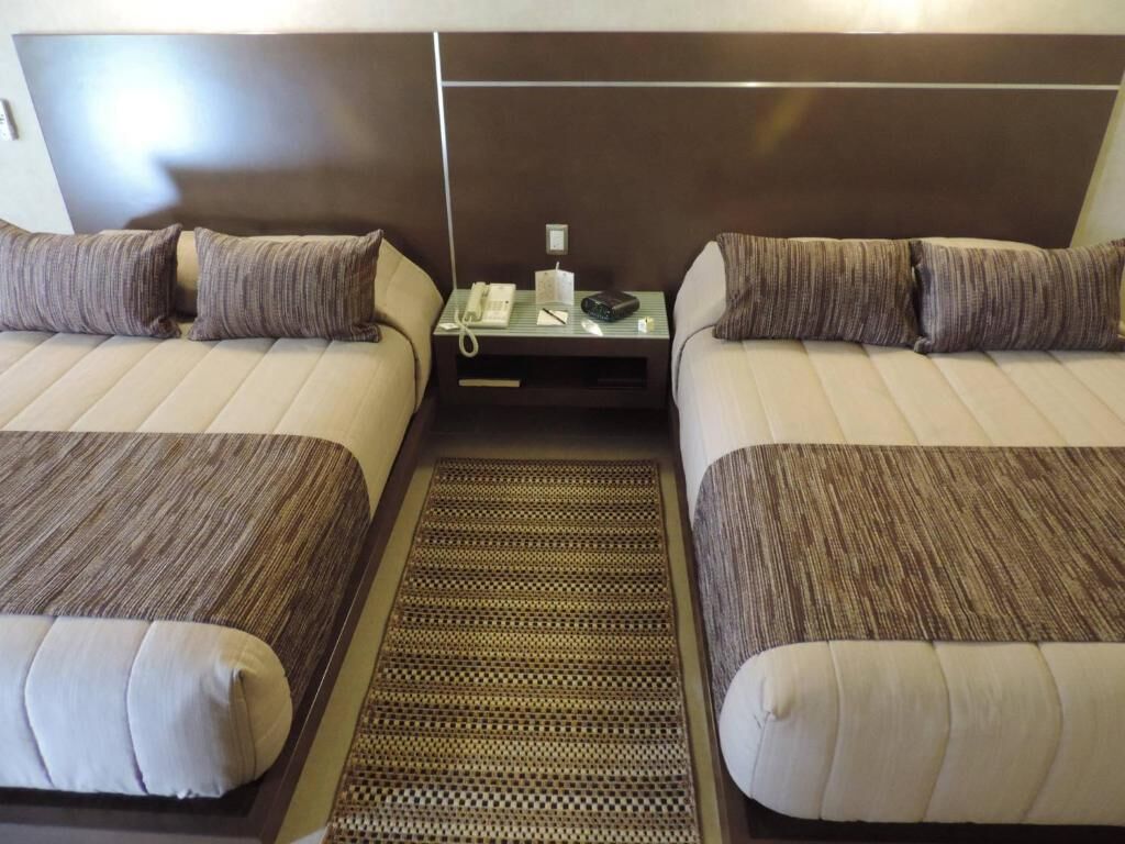 1 bedroom, in-room safe, desk, iron/ironing board