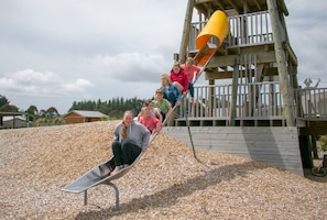 Children’s play area – outdoor