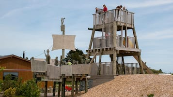 Children’s play area – outdoor