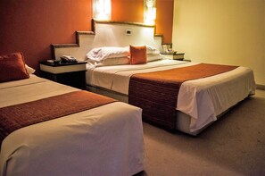 Phòng 3 Premium | Minibar, két bảo mật tại phòng, bàn, bàn ủi/dụng cụ ủi quần áo