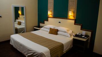 Minibar, in-room safe, desk, iron/ironing board