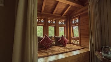 Signature Suite, Ensuite, Mountain View (Borj)