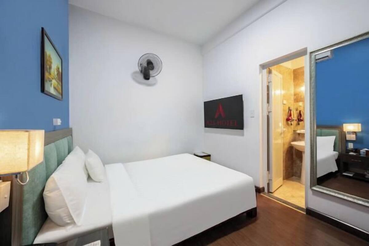 Minibar, caja de seguridad en la habitación y cortinas blackout
