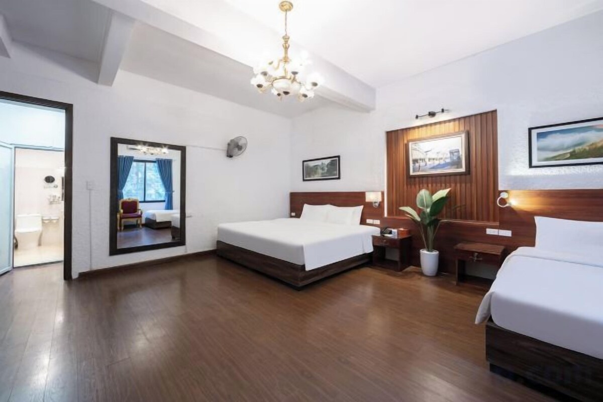 Minibar, in-room safe, blackout curtains, iron/ironing board